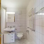 Appartement Flurina 43 *